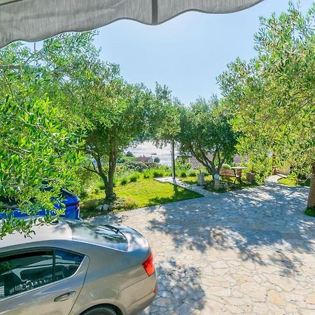 Apartments Anka Kampor Екстериор снимка