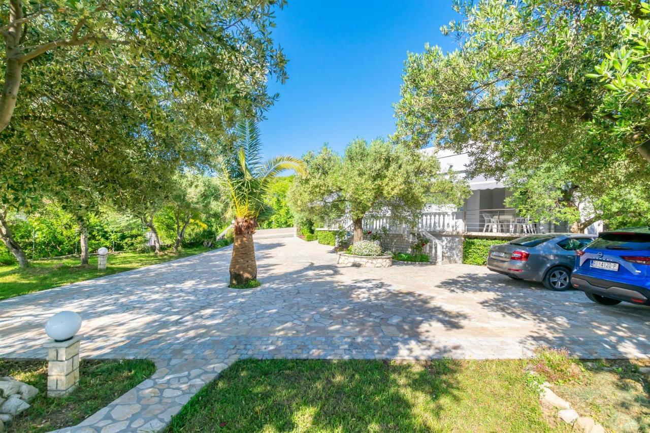 Apartments Anka Kampor Екстериор снимка