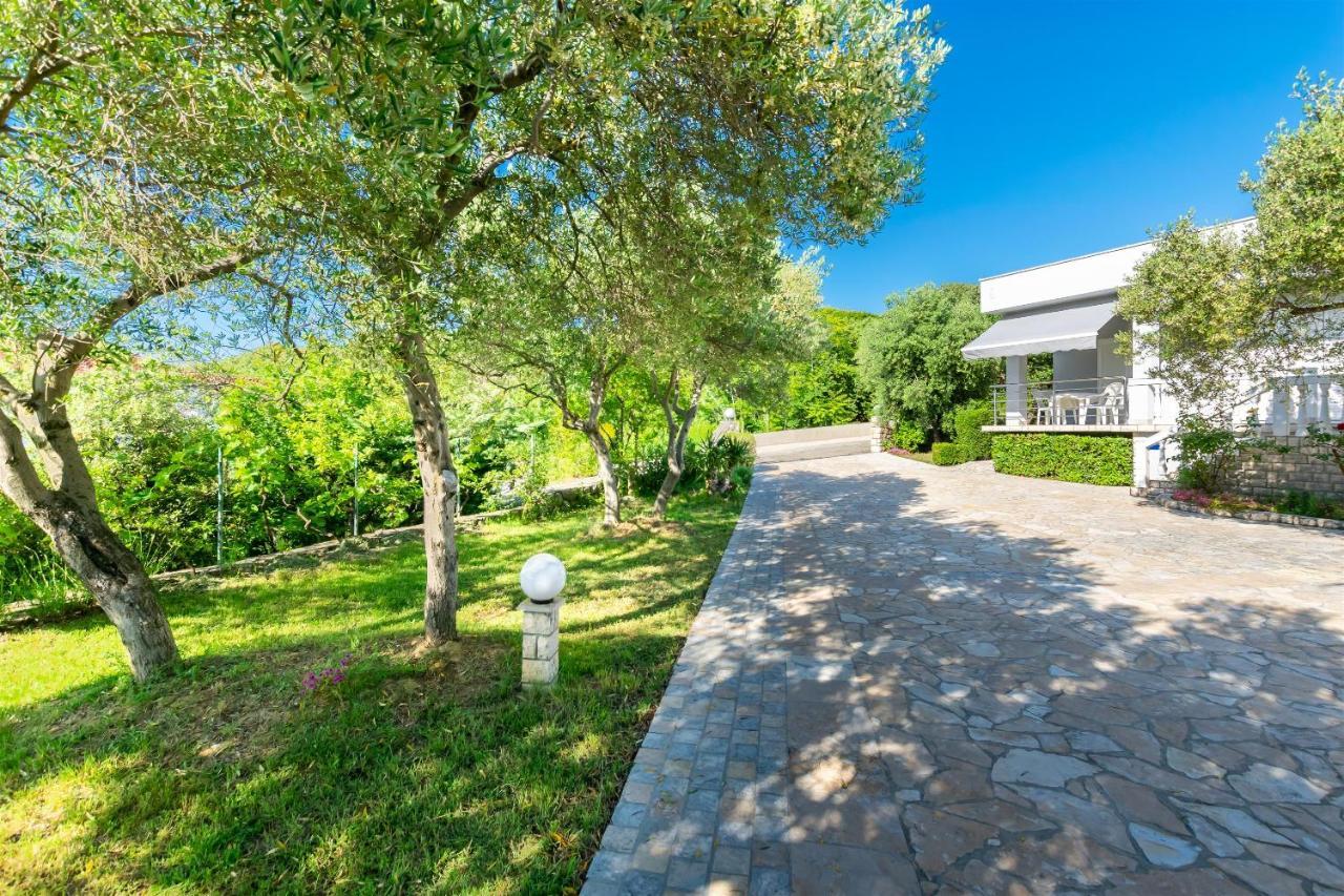 Apartments Anka Kampor Екстериор снимка