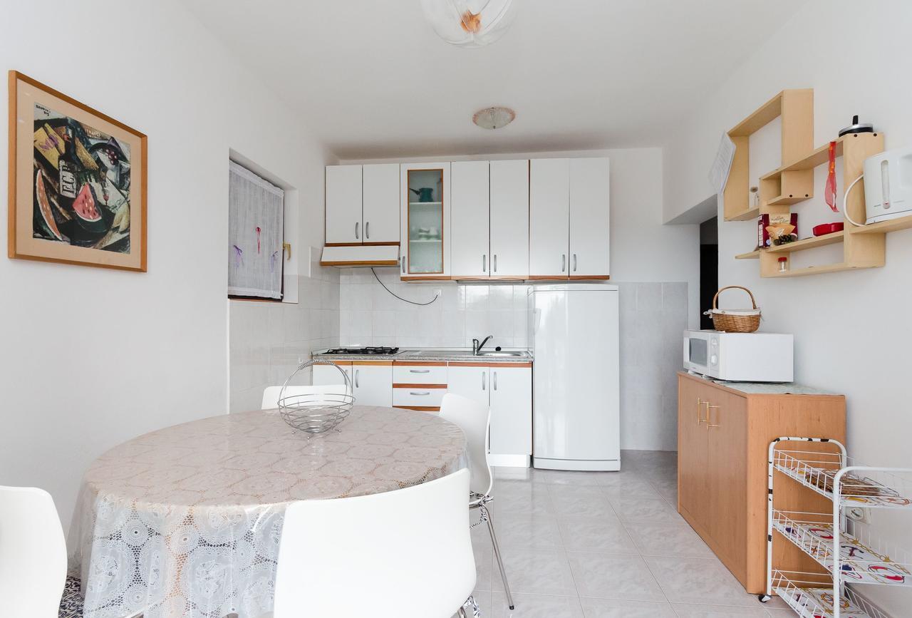 Apartments Anka Kampor Екстериор снимка